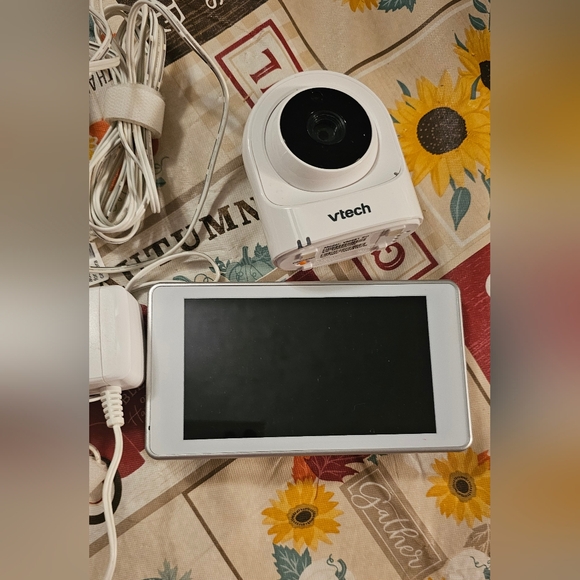 Vtech VM981 baby monitor wireless wifi video monitor remote access motion alerts - Picture 4 of 10